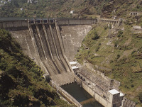 O río Navia xa soporta tres presas e catro centrais hidroeléctricas