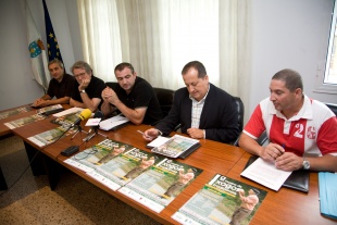 Un momento na presentación da mostra